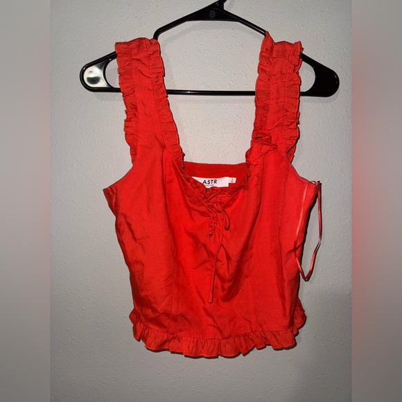 Astr Red Ruffle Crop Tank S - Picture 3 of 5